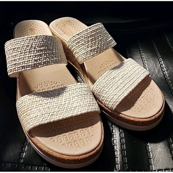 Bzees Shoes - Bzees Slide Sandal 9M Resort White/Tan Wedge Slip On Comfort Washable Cork *READ